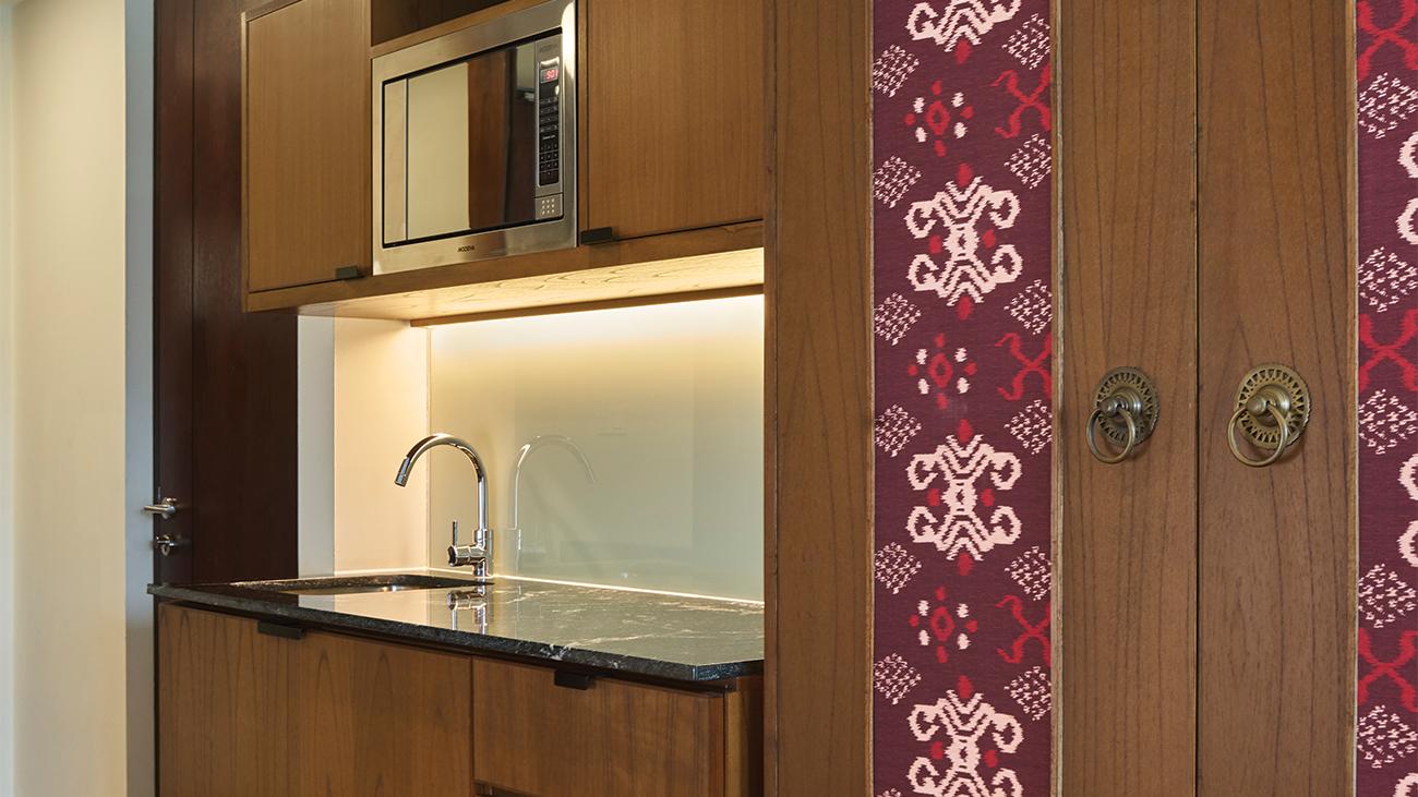 Kitchen (Guestroom or 2-Bedroom Apartment)
